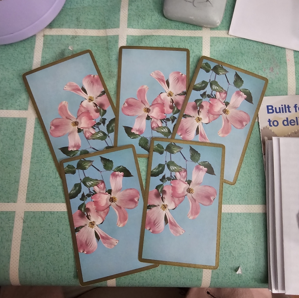 5 vintage floral playing cards